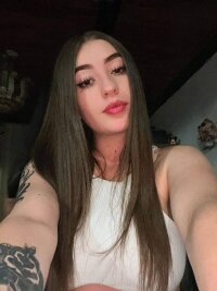tiaraa_xx's Offline XXX Chat