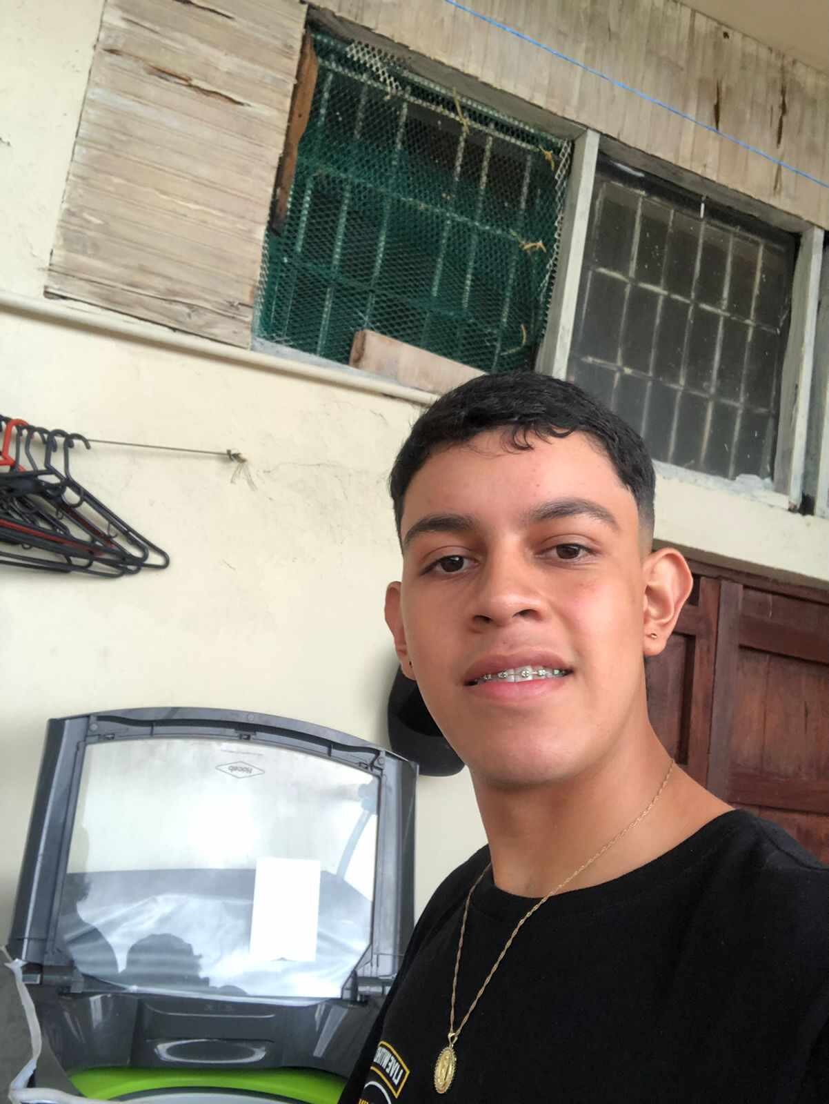 dominant_boy77