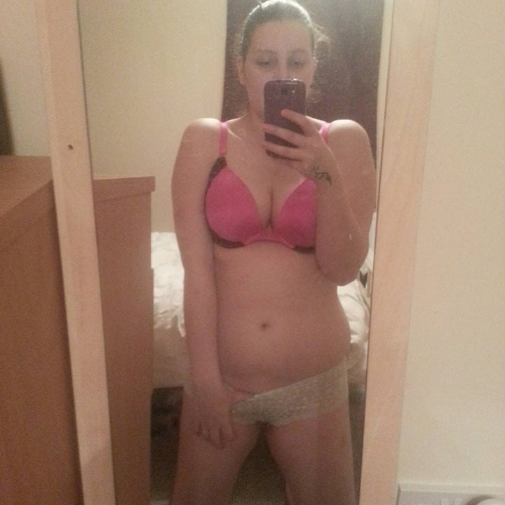 slutty_crystal_ from stripchat