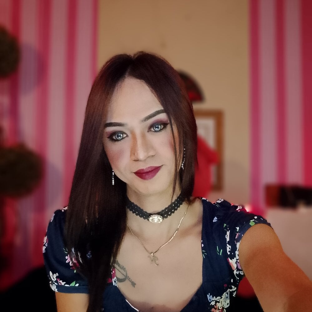 TS_Sweetgirl24's Offline XXX Chat