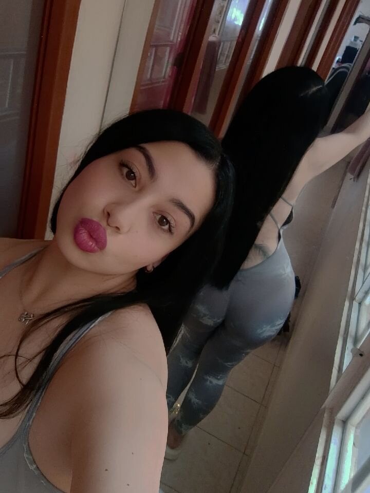 rudecam.live anamartinez__ livesex profile in curvy cams