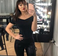 zara_ray's Offline XXX Chat