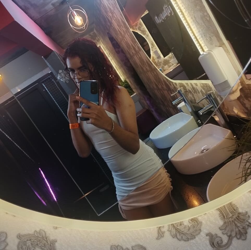 kendra_lusty from stripchat