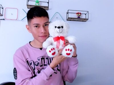 Adriel_Saenz - Stripchat Blowjob Cam2cam Deepthroat Boy 