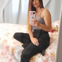 DeboraHotSex's Offline Chat Room