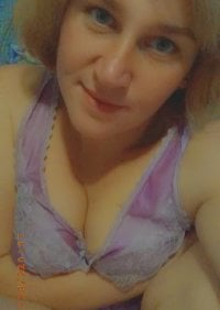 Dina_Bert's Offline Chat Room