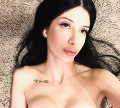 Carrie_Tease Gallery Image 1