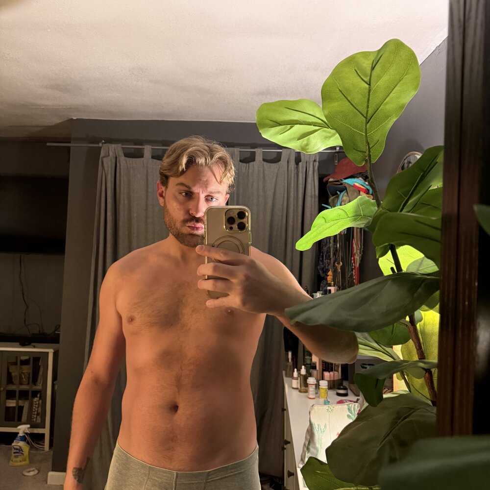 upforanything27's Offline XXX Chat