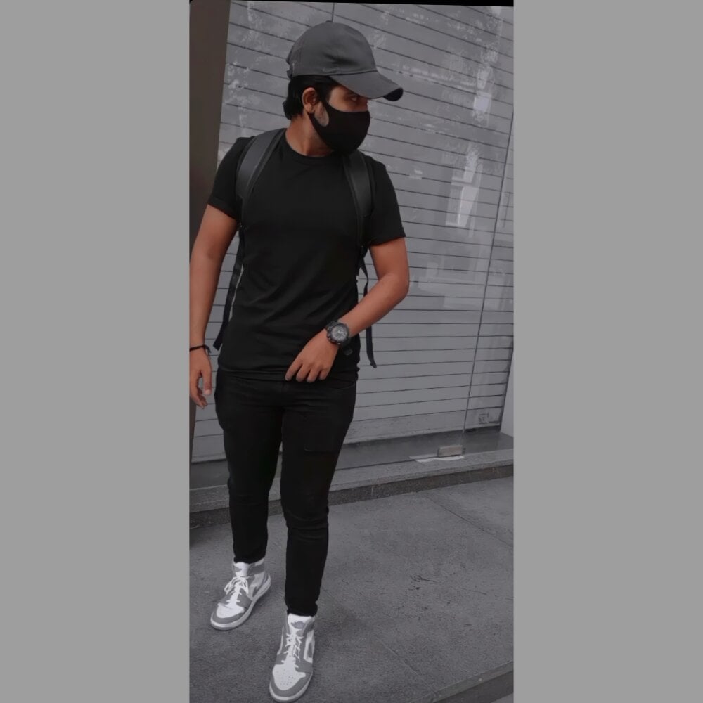 heyitsromy profile