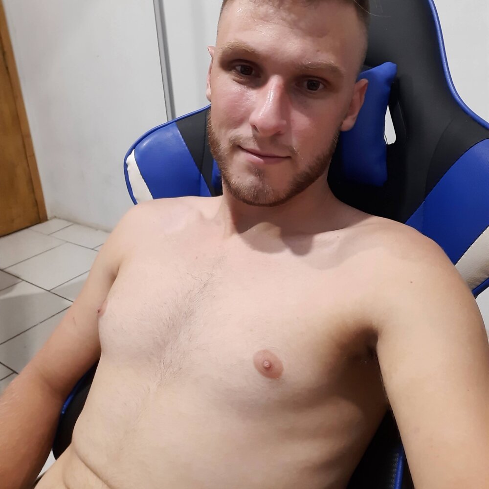 แชท XXX ออฟไลน์ของ BetoWagner_OFC