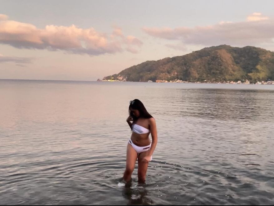 SelfsuckerAmazingMistress' Offline XXX Chat