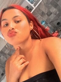 Cataleya_Hotsex's Offline Chat Room