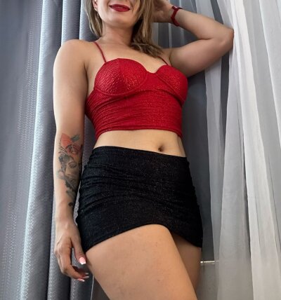 andrea1saenz from stripchat