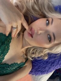 jannablondy's Offline Chat Room