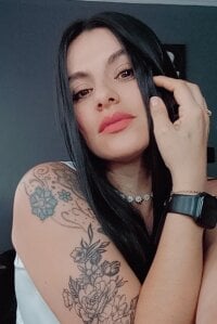 IsabelCardona_'s Live Sex Cam Show