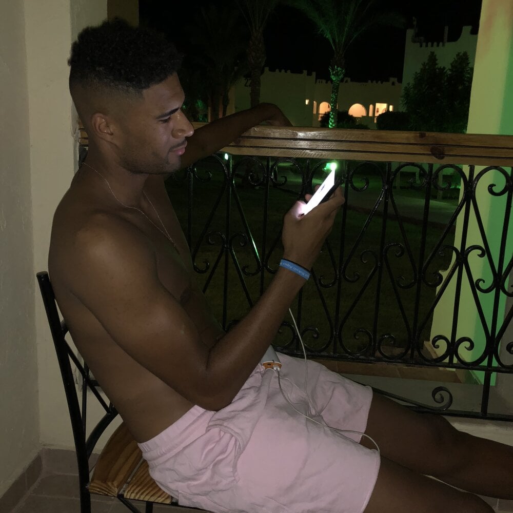 tooybooycha666 profile