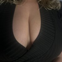 SkylerooXXX's Offline XXX Chat
