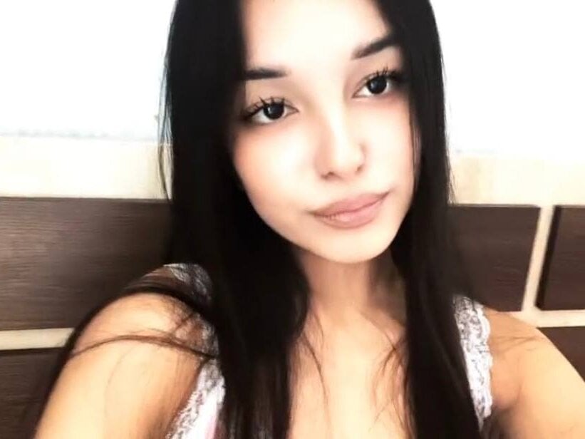 watchgirlcam.com mooniejin livesex profile in asian cams
