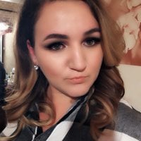 TrishaWings' Offline Chat Room