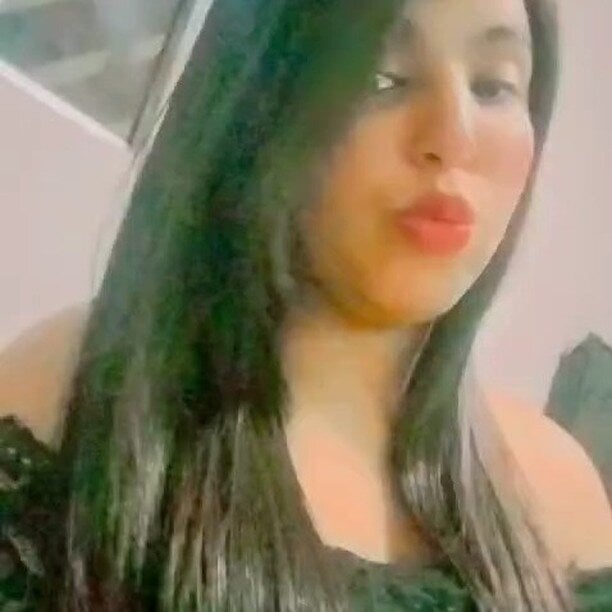 mega-camsex.com veinaleyedrop livesex profile in portuguese cams