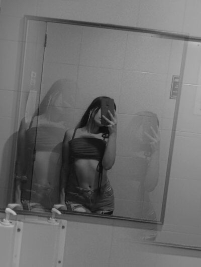 criistal_9 stripchat