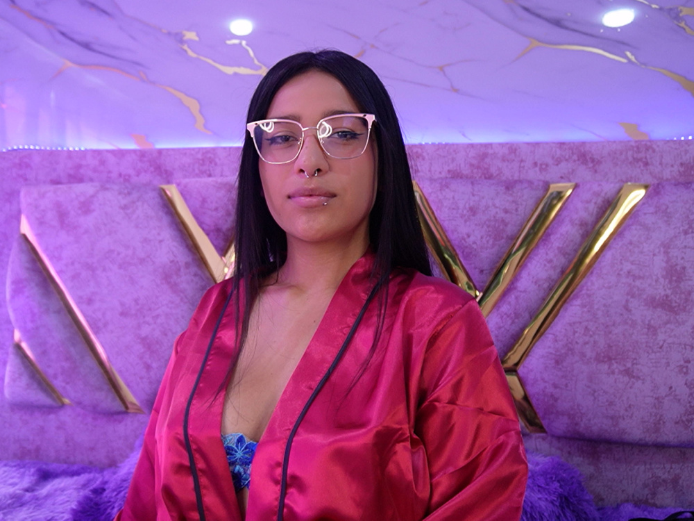 zoe_westxx webcam profile - Gabonese