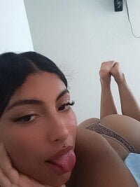 Gabriela_montesx's Live Sex Cam Show