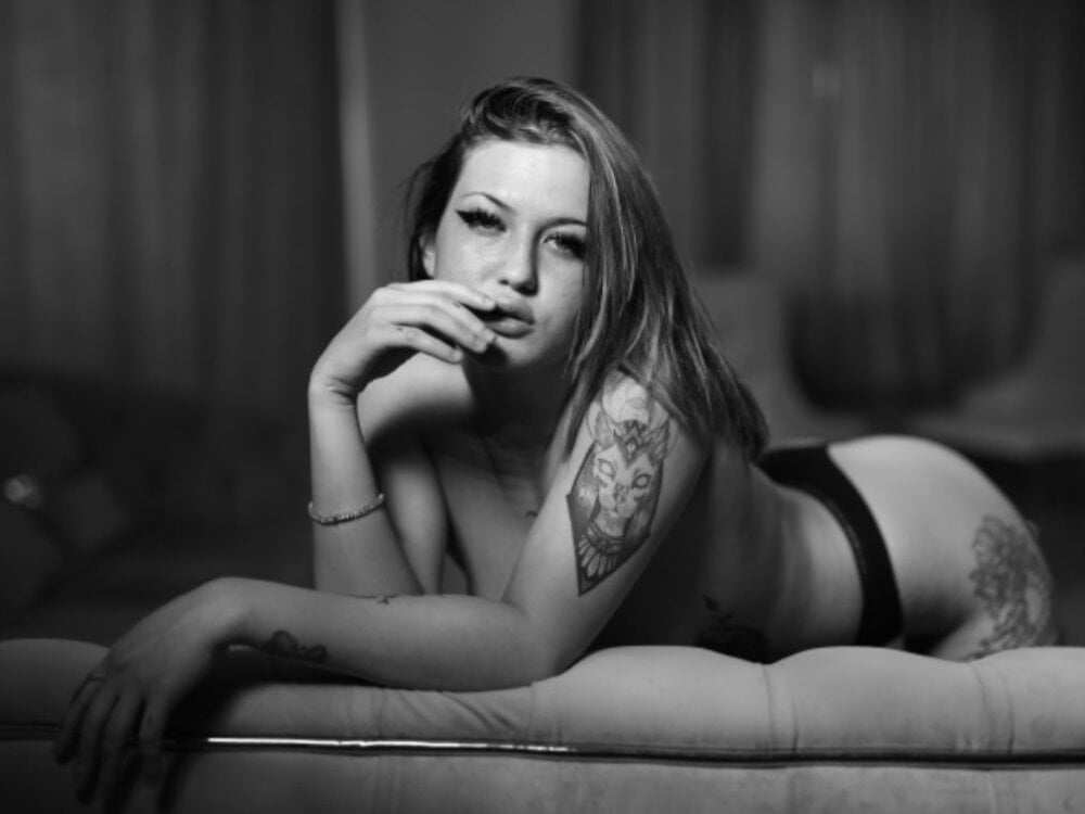 Aria_DeLuna