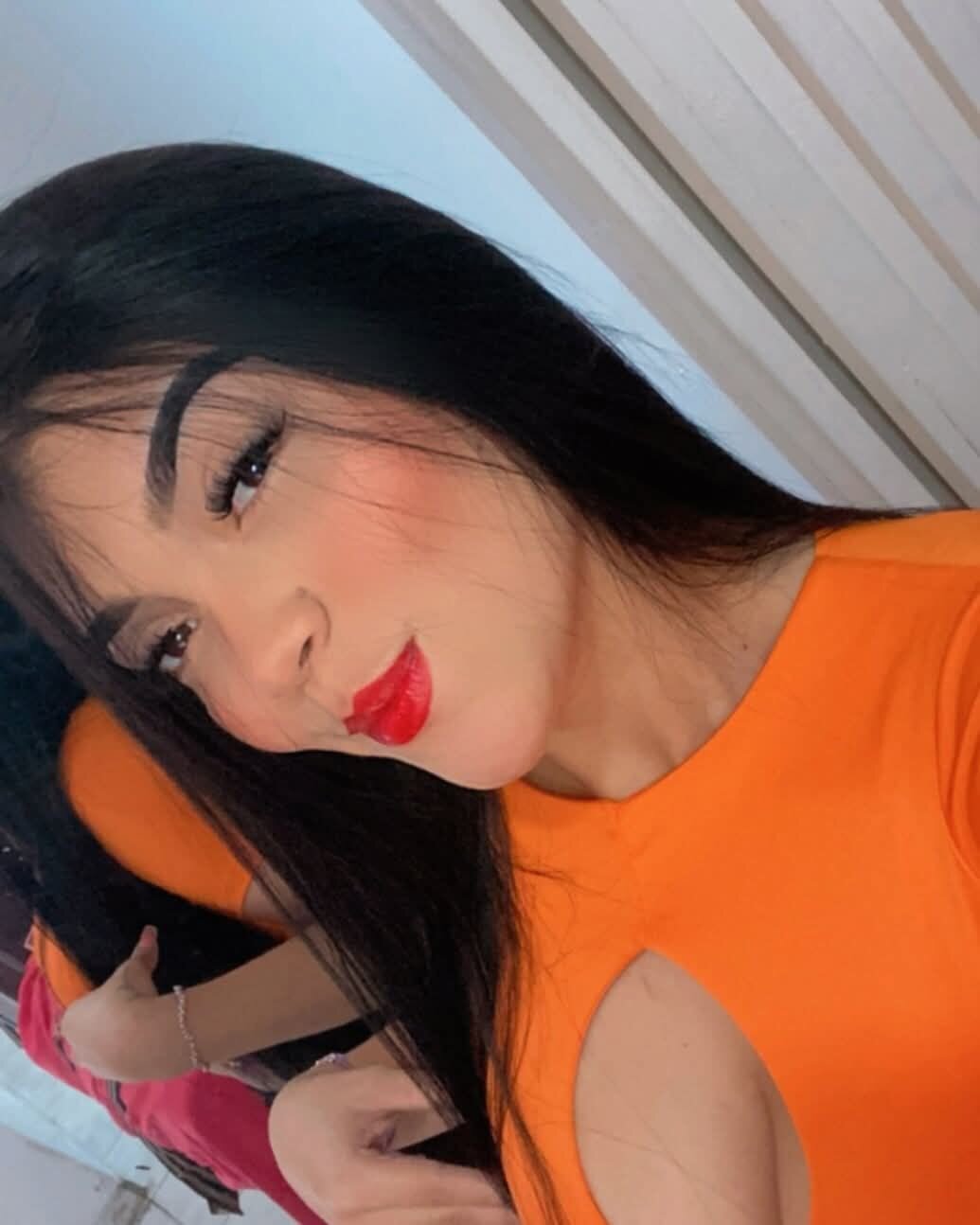 Mia_Laurenss