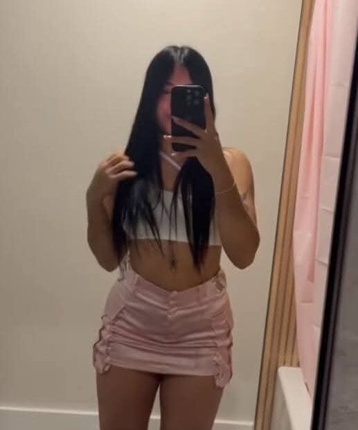 mega-camsex.com alextorres13 livesex profile in brown-hair cams