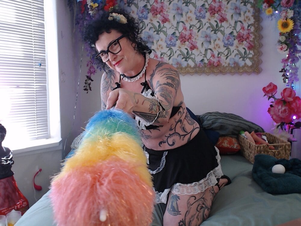 RaquelleRyder's Offline XXX Chat