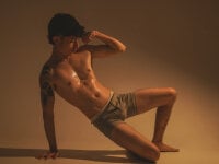 troy_rouge's webcam live show