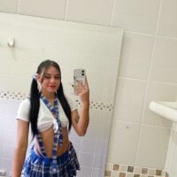 Innocent_Room1's webcam live show