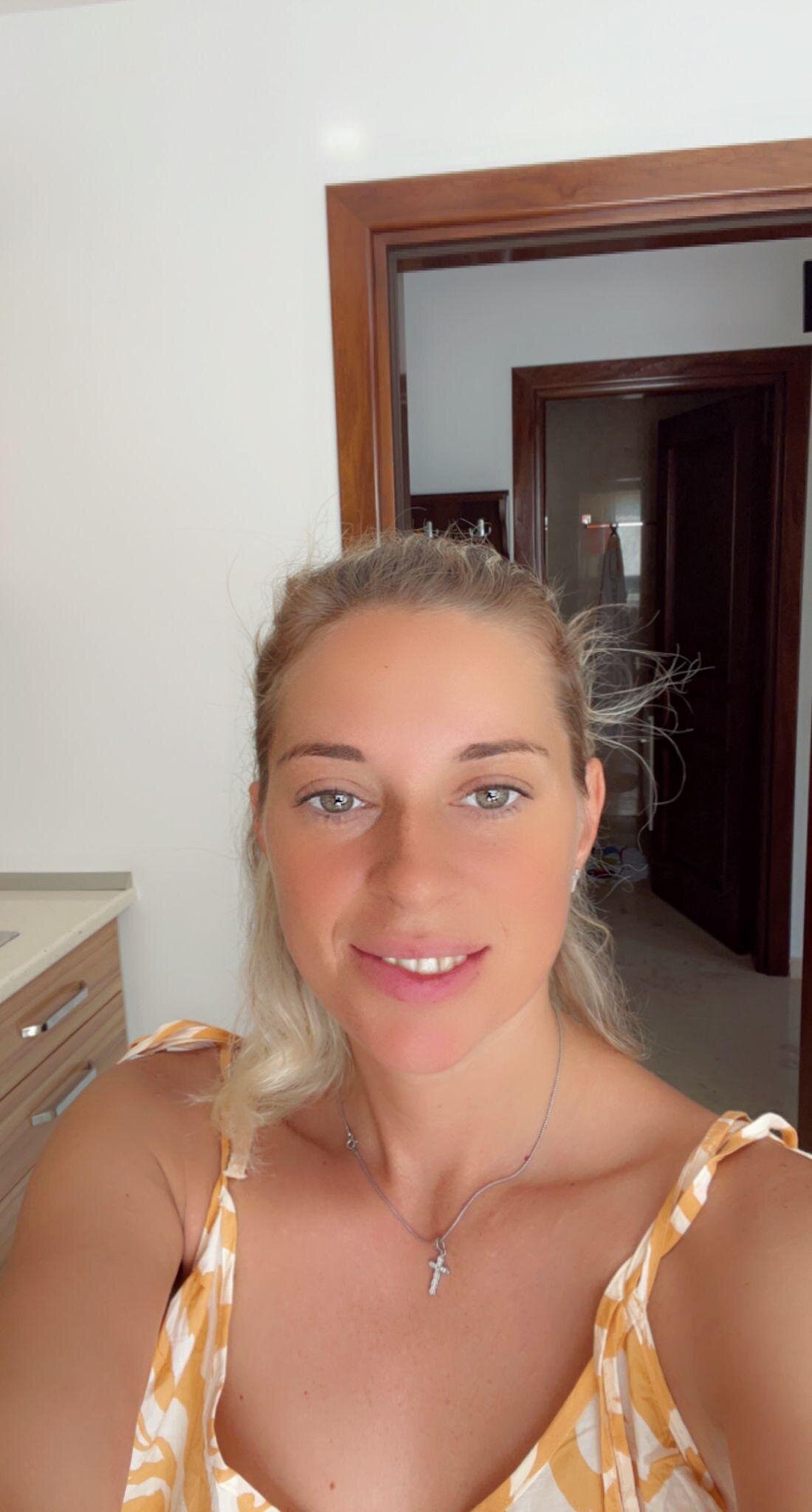 Anna_Nova