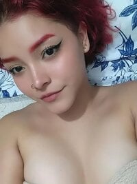 Nami_Swann's Offline Chat Room