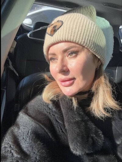 Tania201243 - mobile