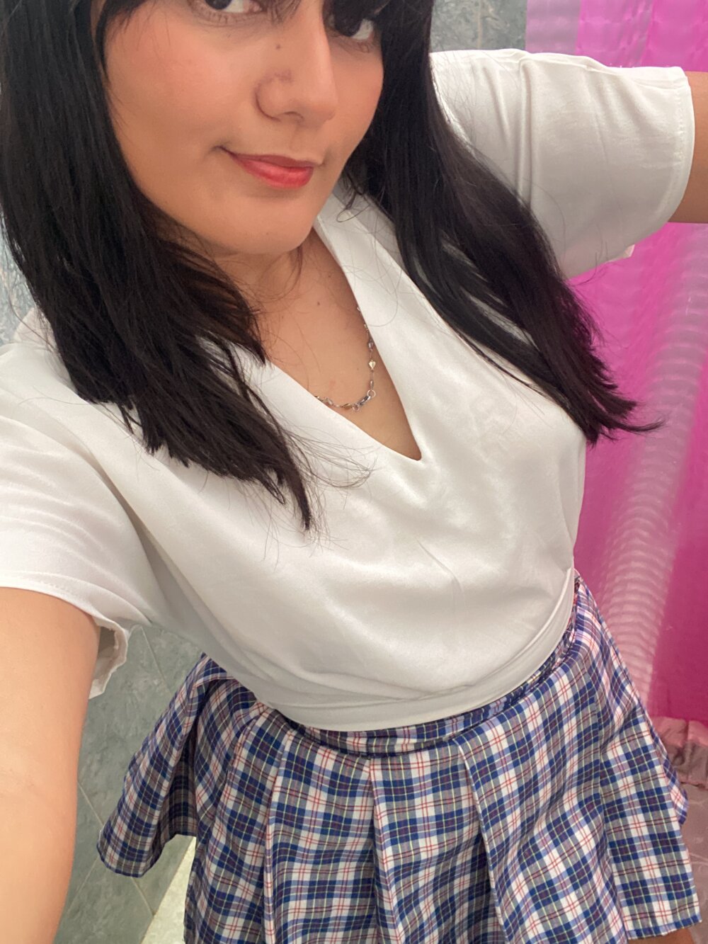 Live sex webcam photo for Lucia-Candy #289978665