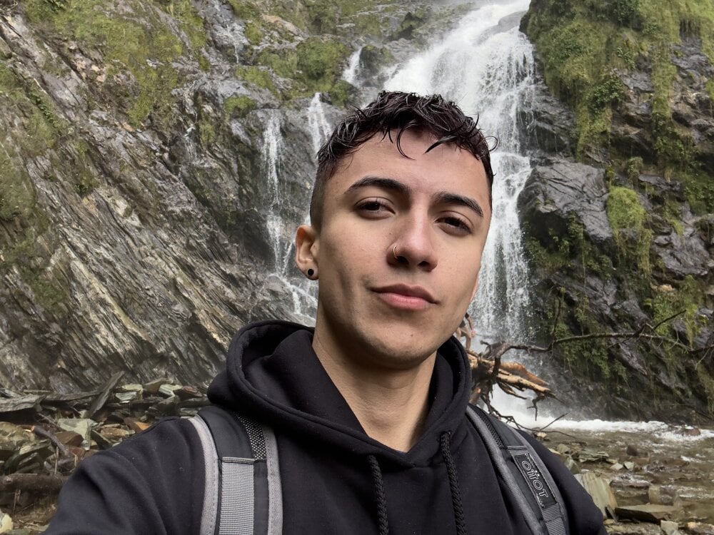 mike_benelli from stripchat