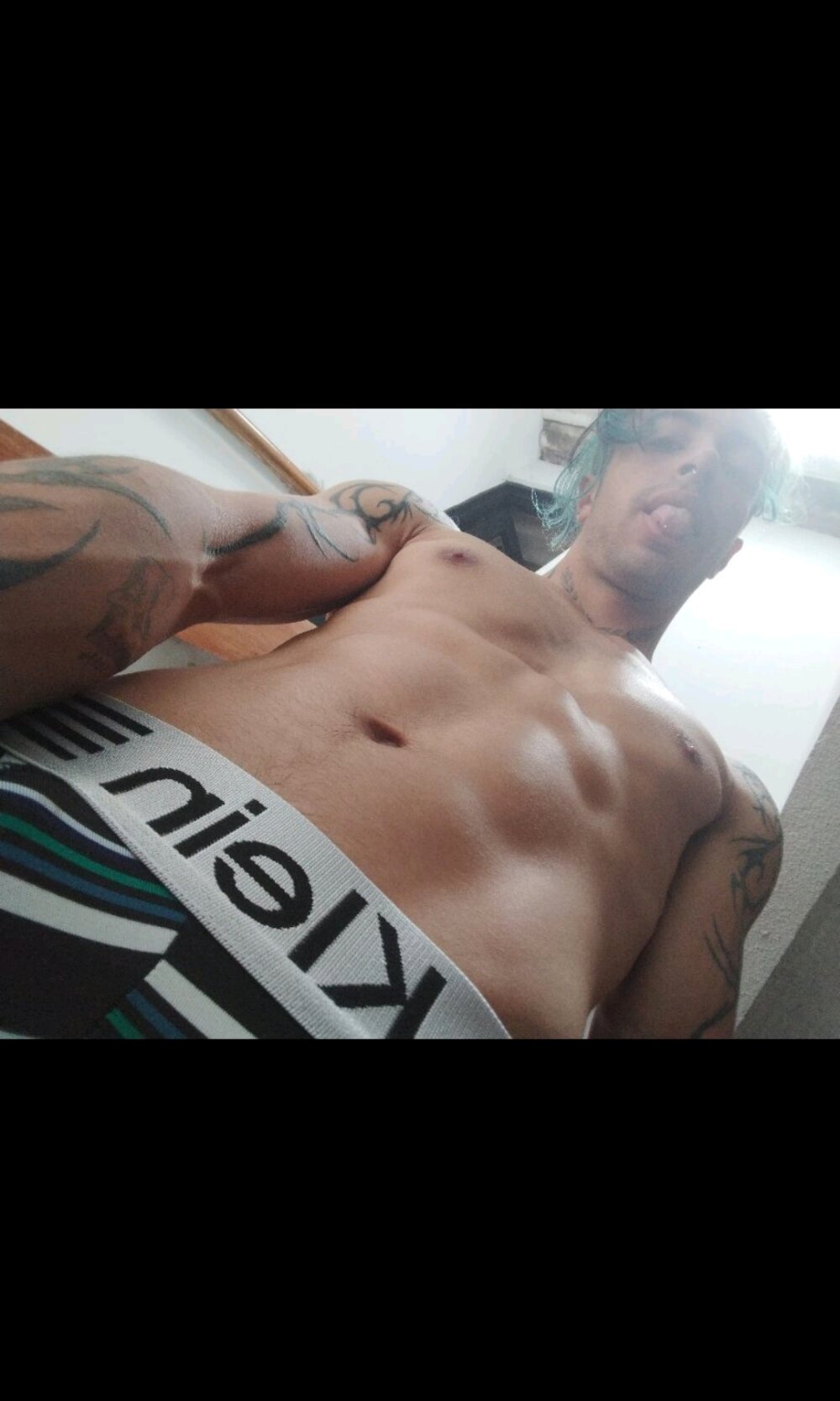 saenzjhonny from stripchat