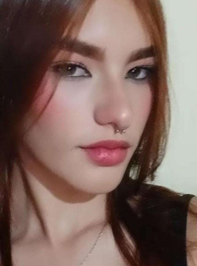 Anne_miller05 live cam model at StripChat