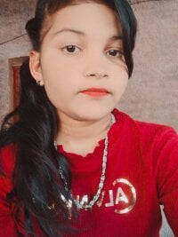 Hoty_maneya's webcam live show