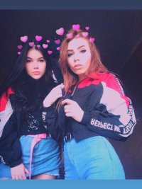 mimi_and_loly's Offline Chat Room