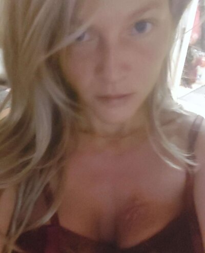 erikahallberg 🦃 free sex stream