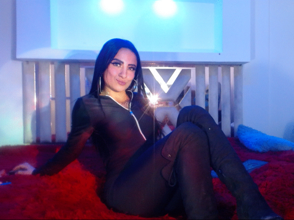 Anniee_x