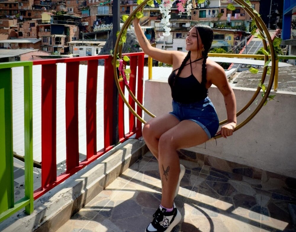 AnnaSmiles Profile Image