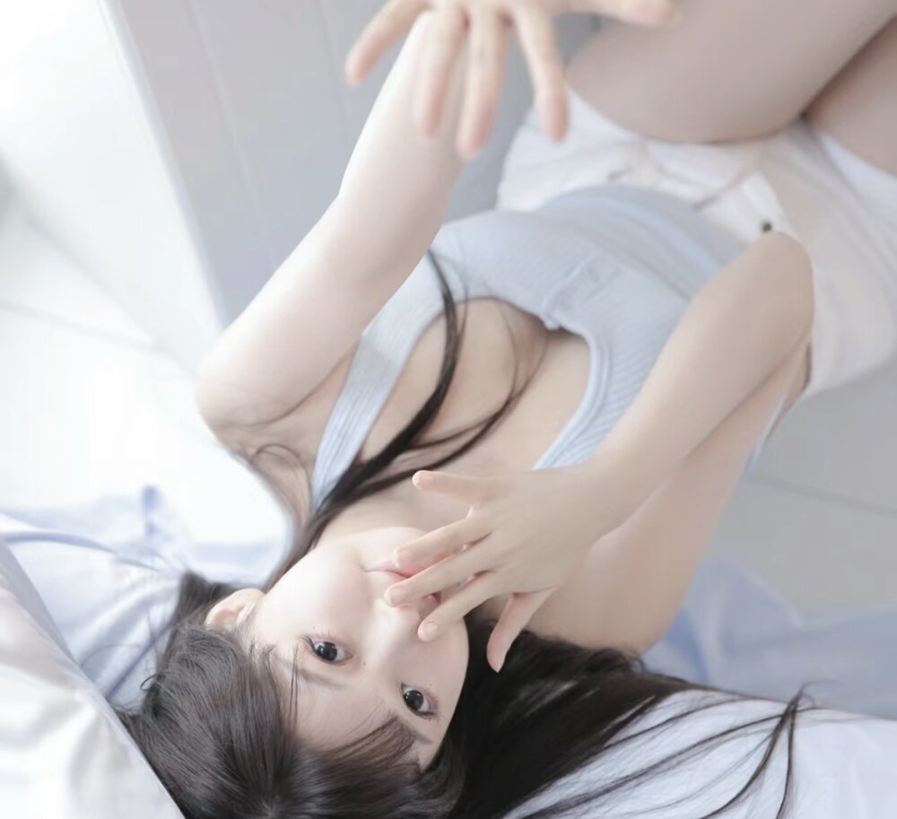 CoCo_MM 📘 naked chat