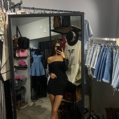 Yourcuteex Female Brunettespetite XXX Webcam