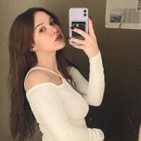 JuicyPeachChloe's Offline Chat Room