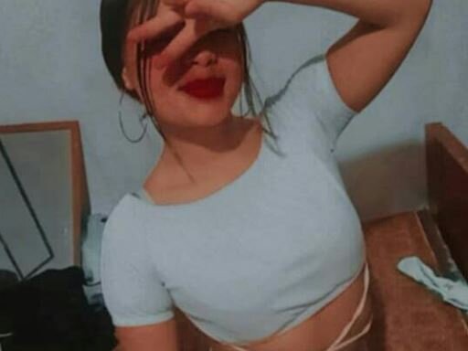 Maily_Adams