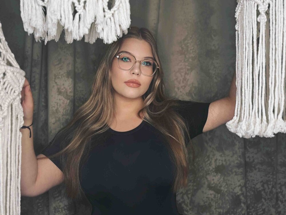 myliveeroticcams.com monakeli livesex profile in the-dream-bough cams